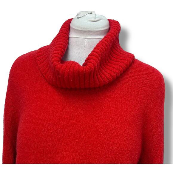 Rachel Zoe Women’s Cowl Neck Merino Blend Oversize Pullover Sweater, Red, size M - Picture 3 of 12